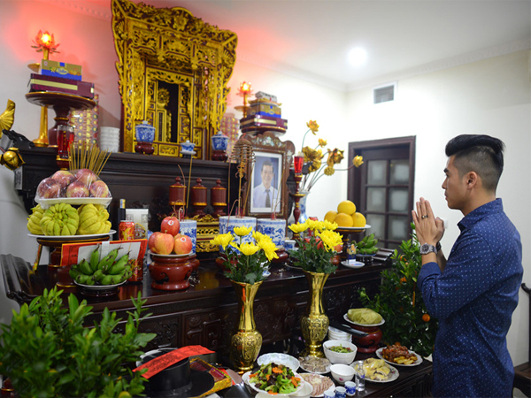 Gia chủ nên tính toán kích thước bàn thờ Phật và gia tiên bằng thước Lỗ Ban