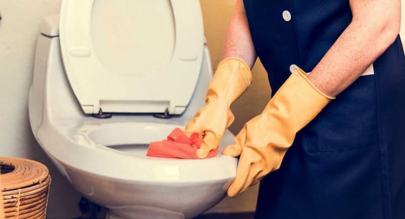 TOP 10+ cách xử lý mùi hôi nhà vệ sinh đơn giản, hiệu quả nhất