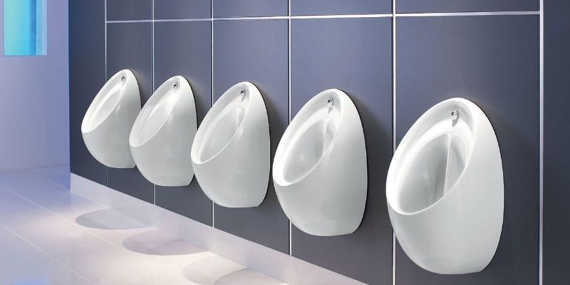Bồn cầu tiểu nam được thiết kế riêng cho nam giới