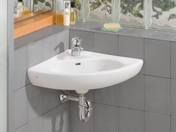 Bạn cần kiểm tra từng đường nút và ốc vít để đảm bảo lavabo có thể sử dụng bình thường