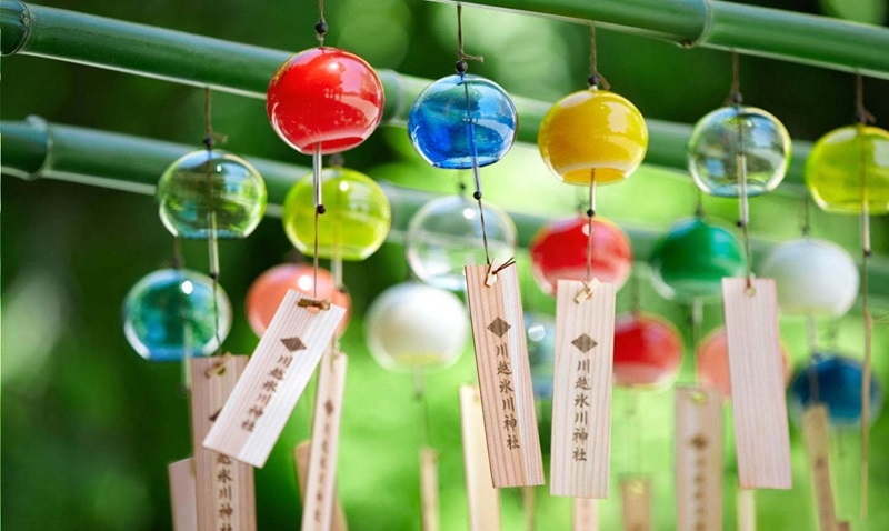 Treo chuông gió phong thủy đúng hướng để nhận điềm lành
