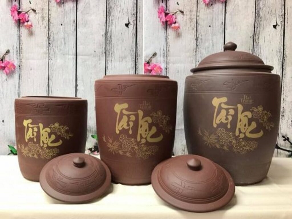 Không muốn hao tổn tài lộc đừng đặt hũ gạo phong thuỷ theo hướng này