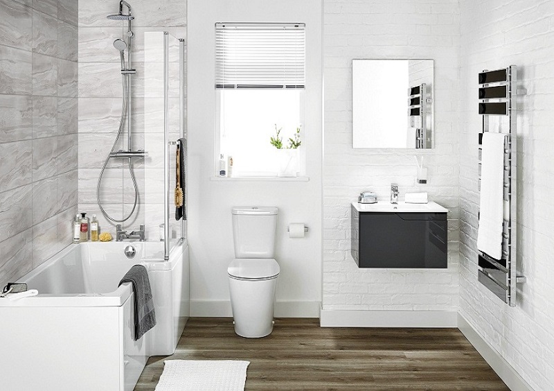 Chú ý hướng đặt bồn cầu tránh với hướng hợp tuổi gia chủ