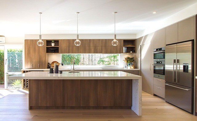 Mỗi căn bếp nên được lắp đặt thêm bếp đảo để việc nấu nướng trở nên dễ dàng hơn