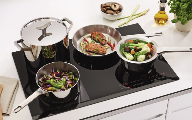 Bếp từ 4 vùng nấu có giá thành cao
