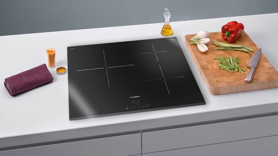 Bếp từ 3 vùng nấu chiếm khá nhiều diện tích