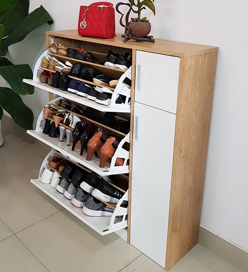 Kích thước tủ giày là một trong những yếu tố quan trọng tạo nên tính thẩm mỹ cho ngôi nhà. Lựa chọn được chiếc tủ giày phù hợp được thiết kế thông minh sẽ tạo điểm nhấn cho không gian sinh sống của bạn.