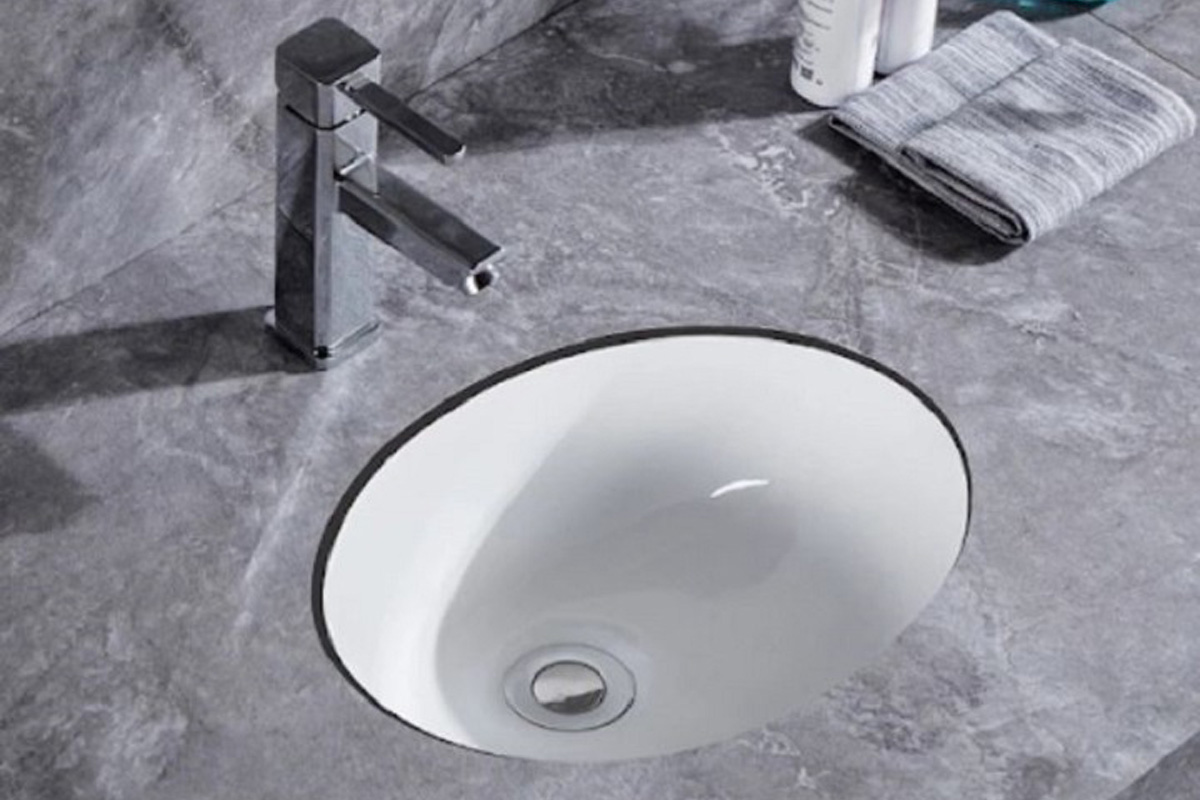Âm bàn là mẫu bàn đá lavabo đẹp được nhiều người ưa chuộng nhờ thiết kế tối giản, sang trọng