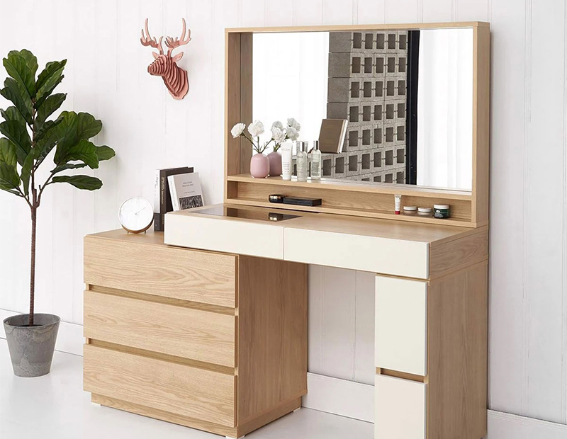 Mẫu bàn trang điểm theo phong cách tối giản, đem lại cảm giác bắt mắt, trẻ trung