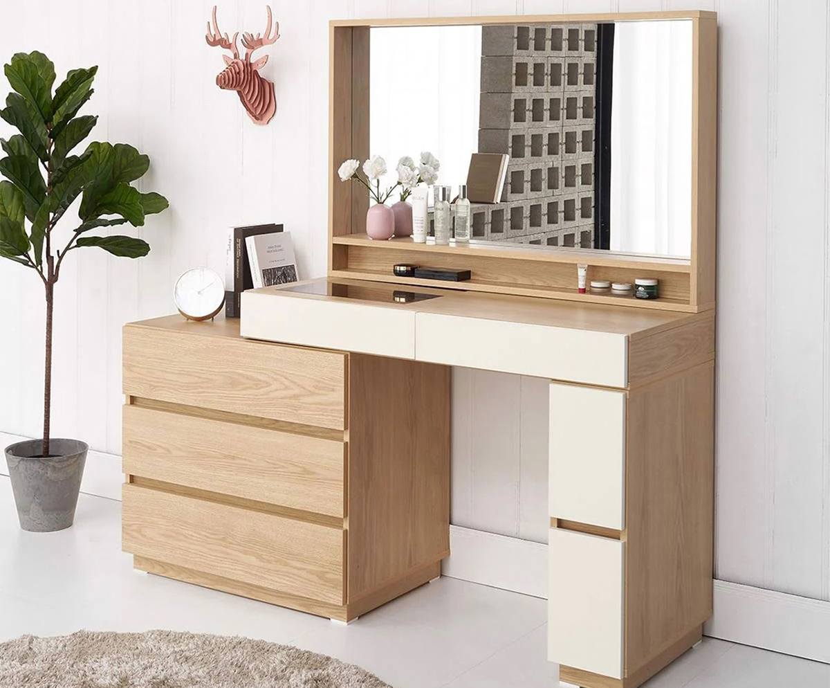 Bàn phấn làm từ nhựa có giá thành khá rẻ