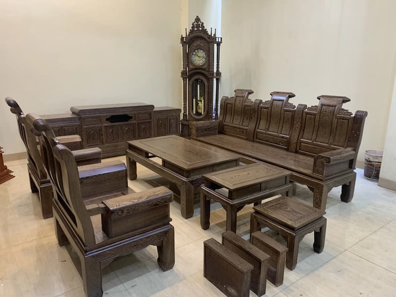 Mẫu bộ bàn ghế gỗ phòng khách đẹp từ gỗ mun có độ bền siêu cao
