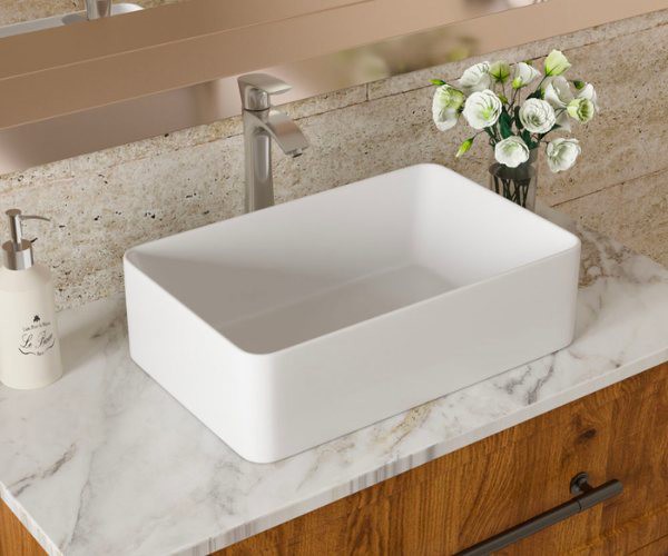 Các đường vân đơn giản giúp bàn đá nhân tạo phù hợp với mọi kiểu nhà tắm