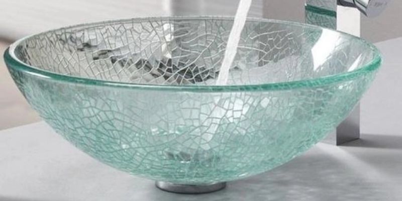 Thủy tinh ghi điểm nhờ trọng lượng nhẹ và dễ vệ sinh