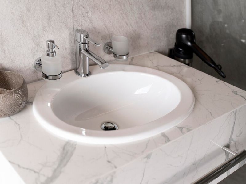 Mẫu lavabo âm bàn đẹp được nhiều khách hàng sử dụng.