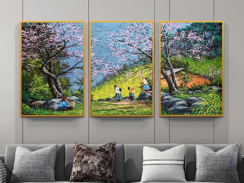 Tranh phong thủy theo tuổi Sửu nên chọn có chủ đề phong cảnh, tranh mùa xuân, màu thu với đồng cỏ xanh mướt
