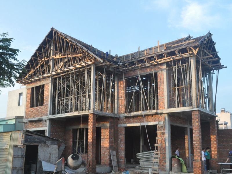 Gia chủ cần xem ngày cất nóc nhà theo tuổi phù hợp