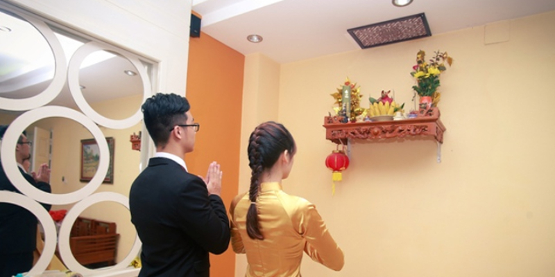 Cần xem ngày về nhà mới theo tuổi hai vợ chồng