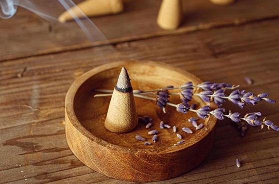 5 cách đốt trầm hương cho người chơi trầm sành điệu