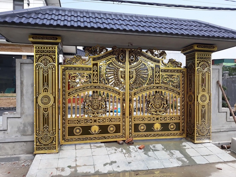 Mẫu cột cổng nhôm đúc sang trọng và bền đẹp