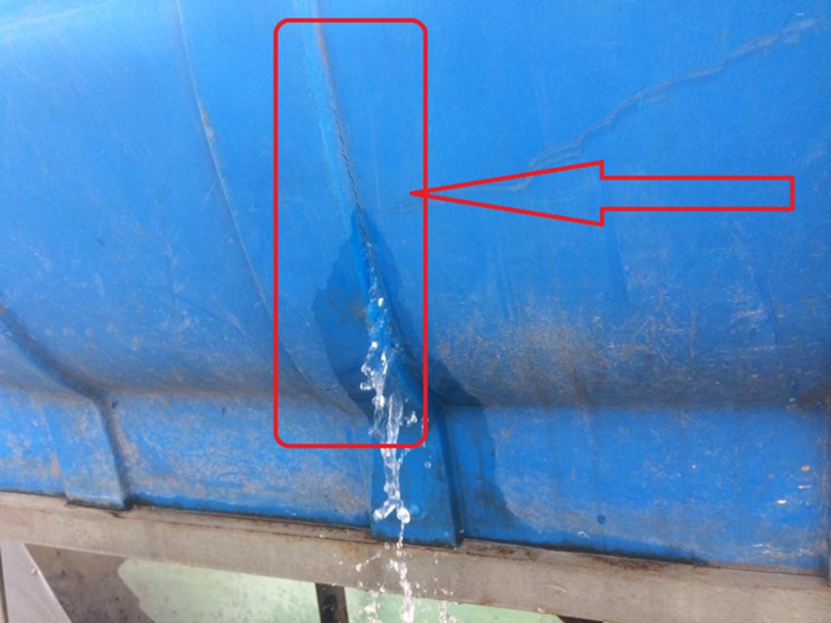 Bồn nước chất lượng kém rất dễ bị đứt rỉ trong quá trình sử dụng