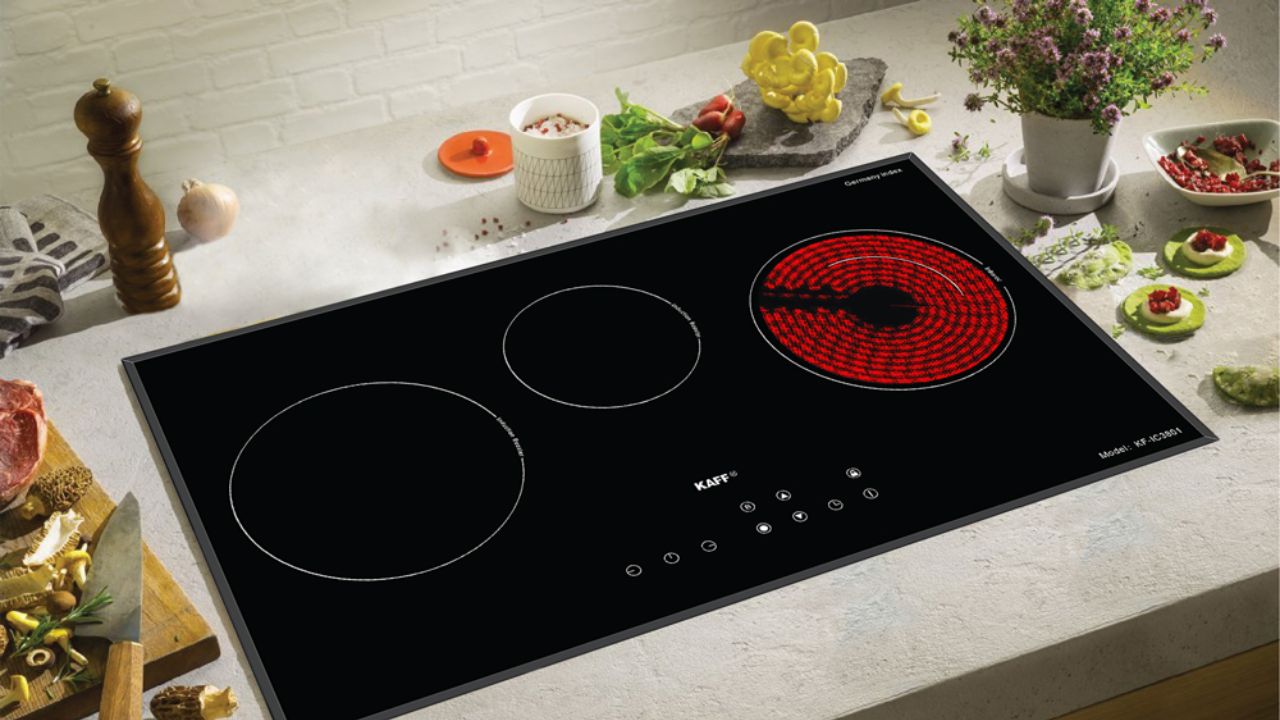 So sánh bếp từ và bếp hồng ngoại: Nên mua loại nào tốt hơn?