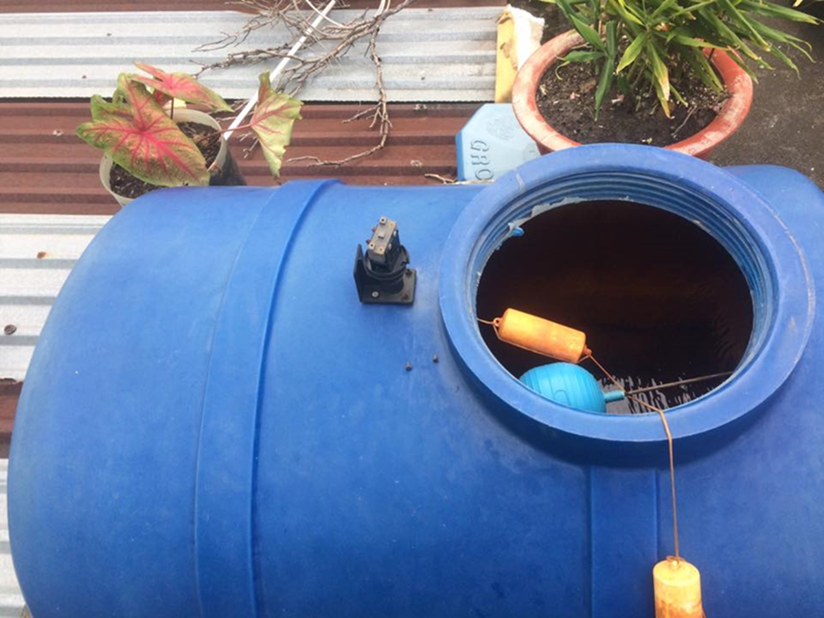Bạn nên thường xuyên vệ sinh và bảo dưỡng bồn nhựa để kéo dài tuổi thọ cho sản phẩm